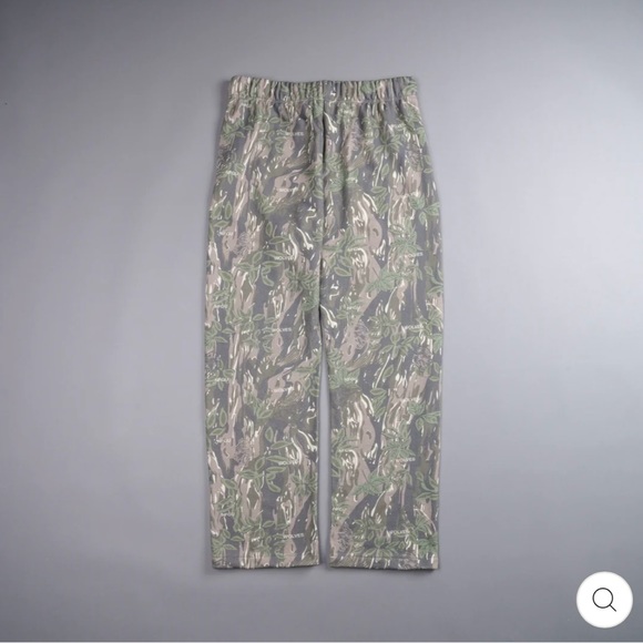DARC SPORT X WISH YOU WERE HERE “DUAL BIGELOW” CAMO SWEATPANTS - Picture 2 of 9